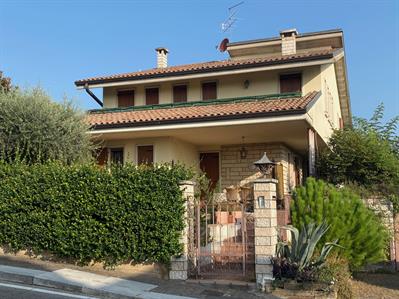 Villa mit Pool