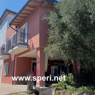 Immobiliare Speri | Vendita - Casa indipendente con giardino - 