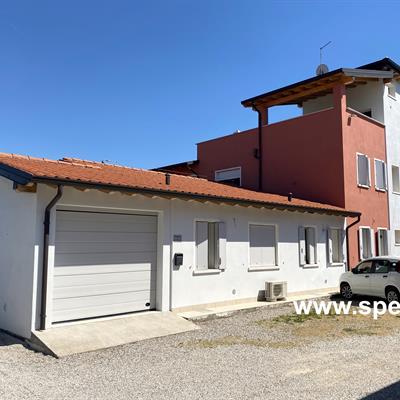 Immobiliare Speri | Vendita - Casa indipendente con giardino - 
