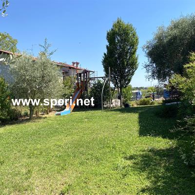 Immobiliare Speri | Vendita - Casa indipendente con giardino - 