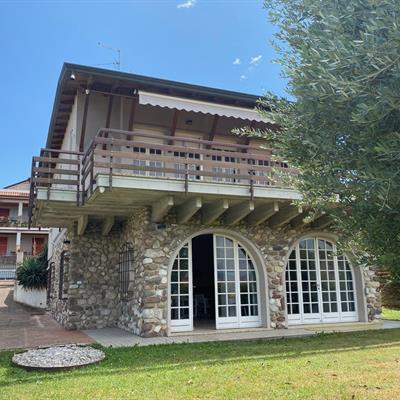 Immobiliare Speri | Vendita - Villa vista lago - 