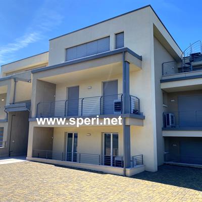 Immobiliare Speri | Verkauf - wunderschöne Penthouse mit  Seeblick - 