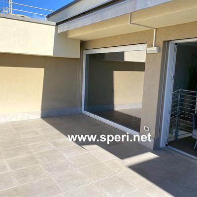 Immobiliare Speri | Verkauf - wunderschöne Penthouse mit  Seeblick - 