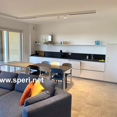 Immobiliare Speri | Verkauf - Erdgeschosswohnung mit Seeblick - 