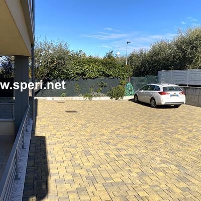 Immobiliare Speri | Verkauf - Erdgeschosswohnung mit Seeblick - 